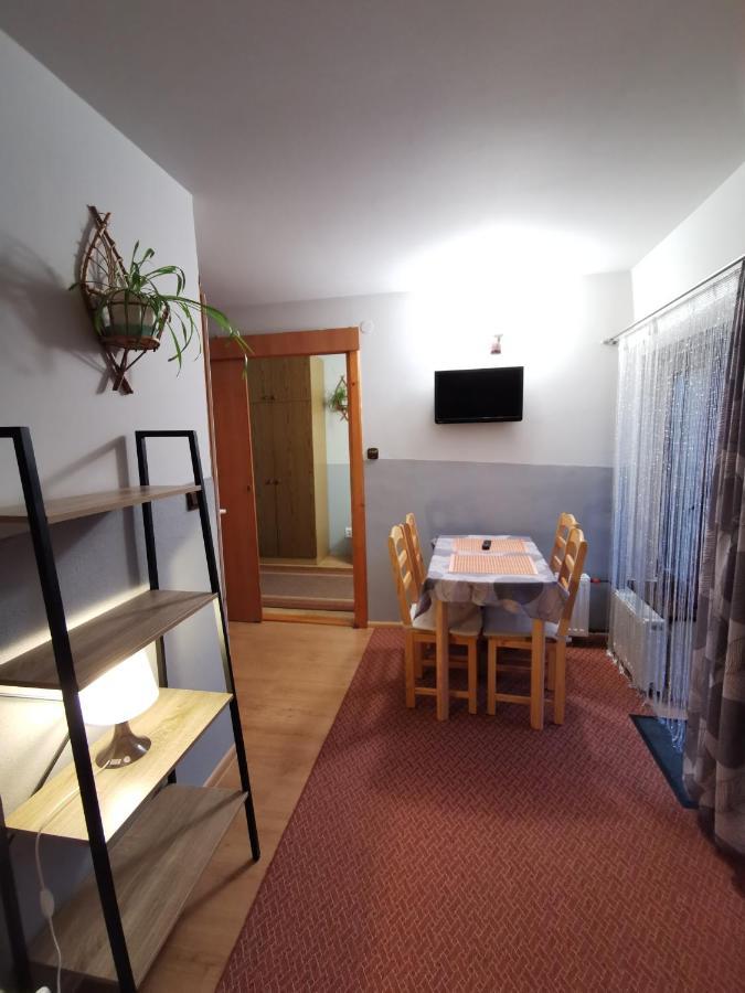 Olimp Pokoje I Apartamenty ชเจอร์ค ภายนอก รูปภาพ