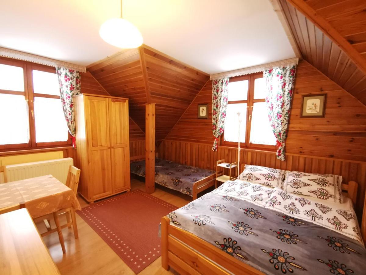 Olimp Pokoje I Apartamenty ชเจอร์ค ภายนอก รูปภาพ
