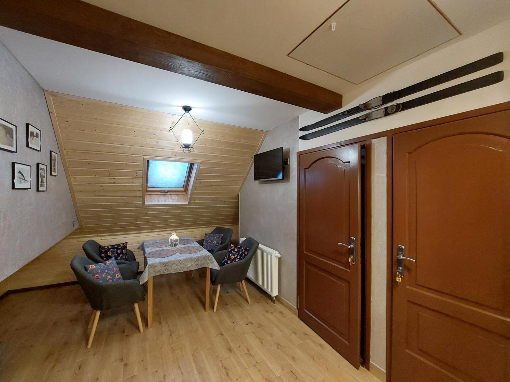 Olimp Pokoje I Apartamenty ชเจอร์ค ภายนอก รูปภาพ