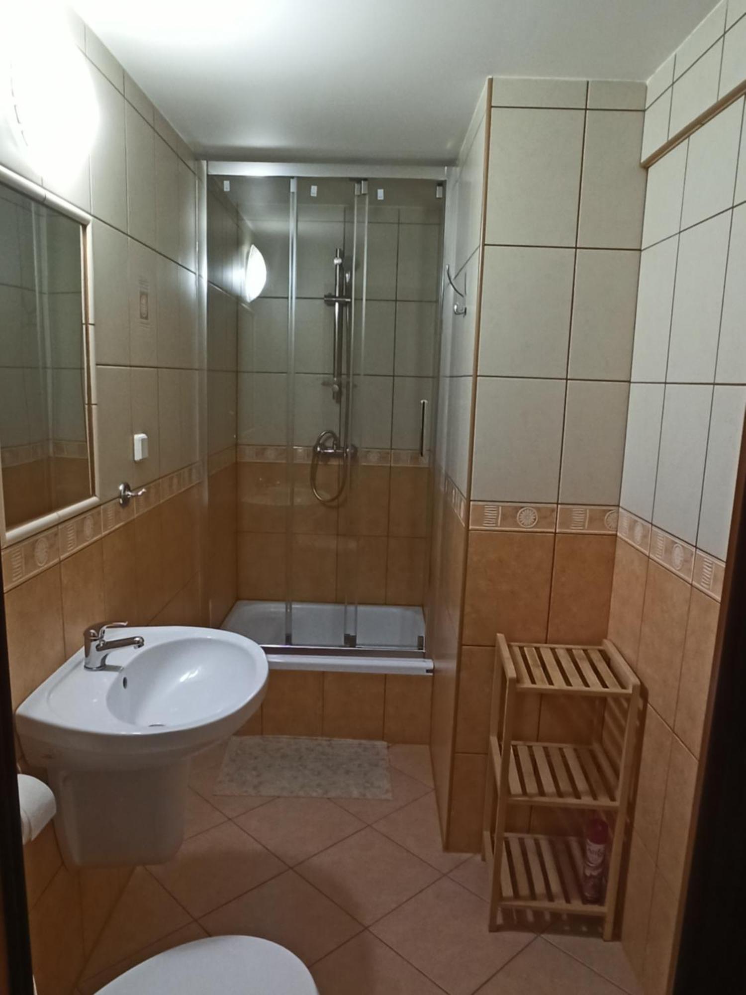 Olimp Pokoje I Apartamenty ชเจอร์ค ภายนอก รูปภาพ